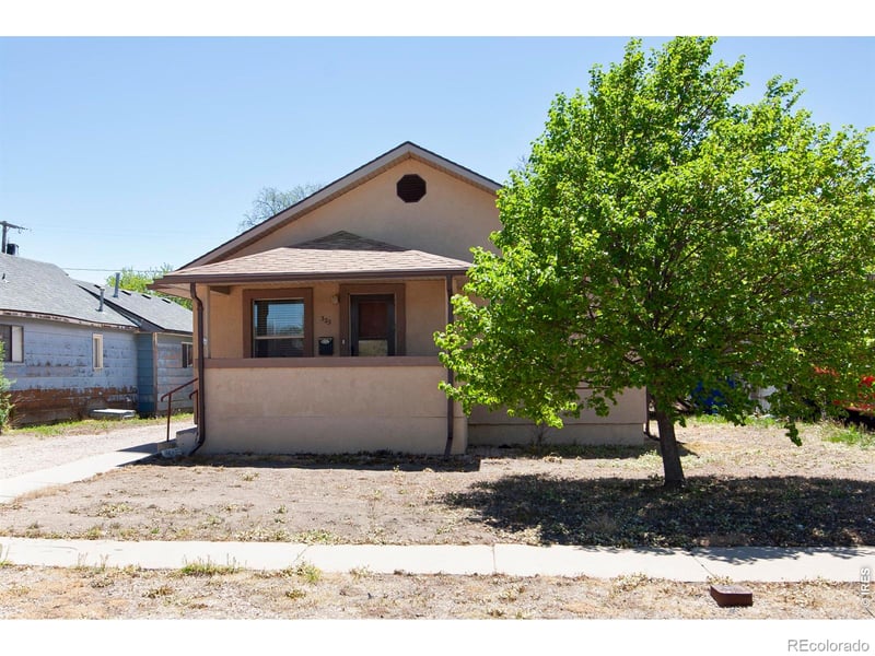 323 Cleveland St, Sterling, CO 80751