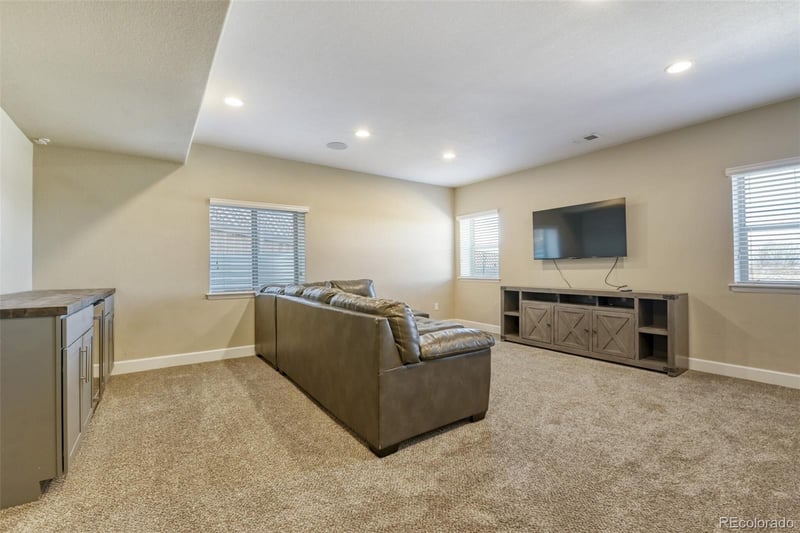 15691 Village Cir, Commerce City, CO 80603