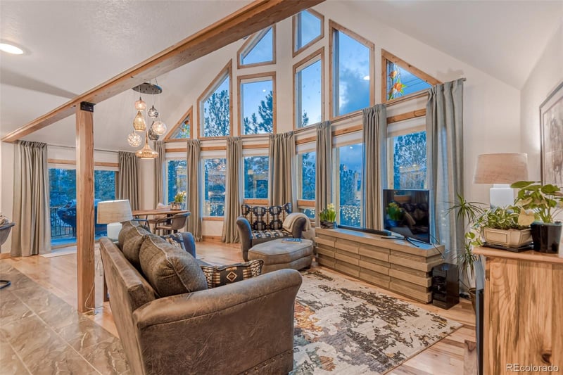 50 El Lobo Ln, Bailey, CO 80421