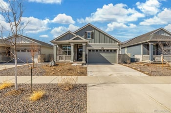 5125 Quemoy St, Aurora, CO 80019