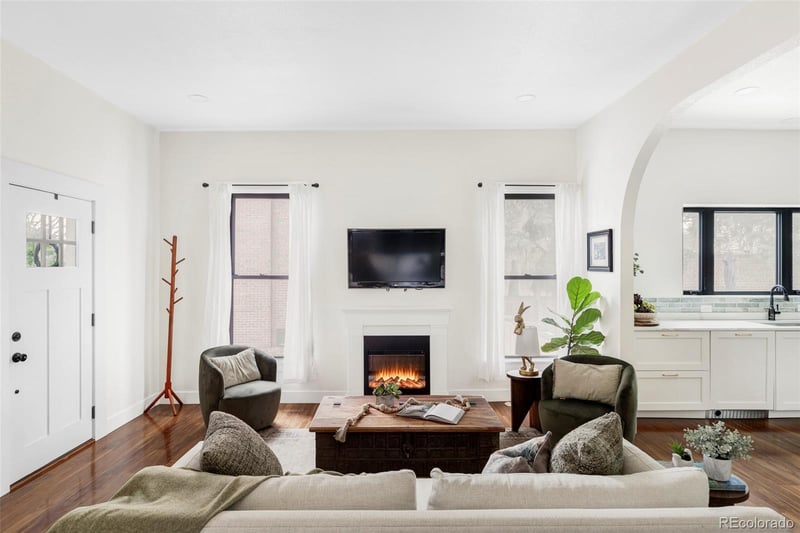 1727 Dahlia St, Denver, CO 80220