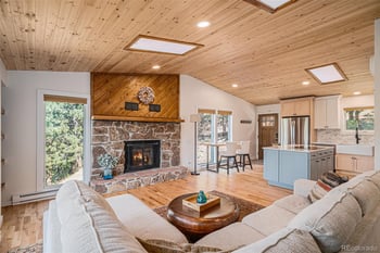 32783 Lodgepole Cir, Evergreen, CO 80439