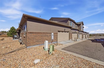 6769 Old Hammer Ct, Aurora, CO 80016