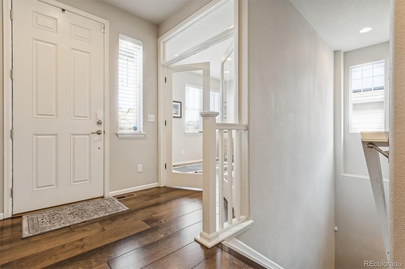 2136 S Saulsbury Ct, Lakewood, CO 80227
