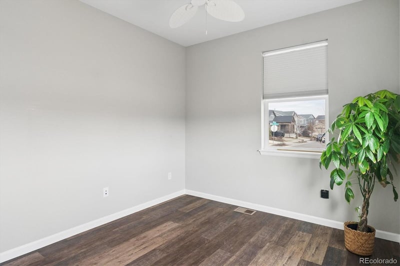 8006 Blue River Ave, Littleton, CO 80125