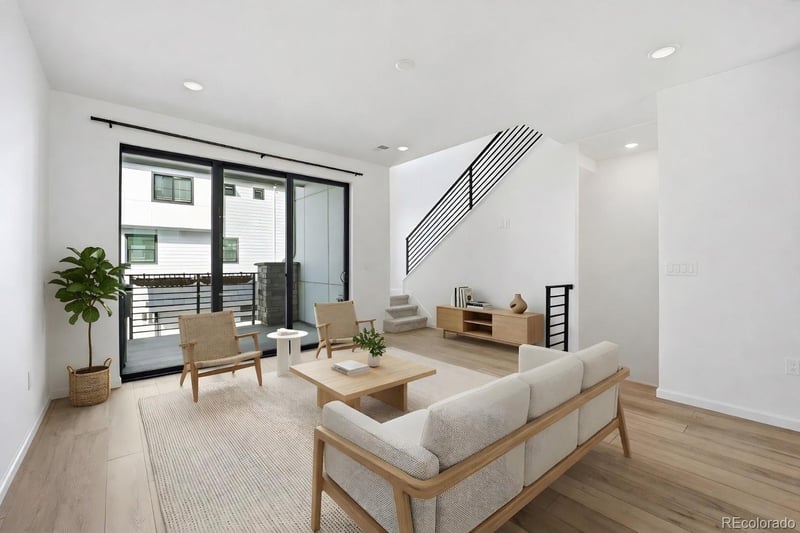 2000 Holly St #5, Denver, CO 80222