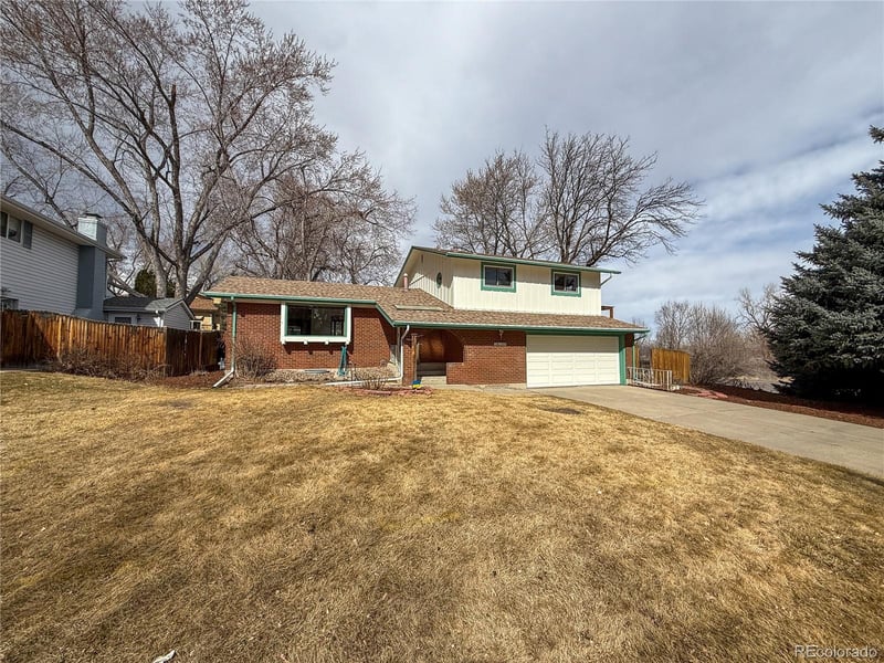 10209 Idaho Ave, Lakewood, CO 80232