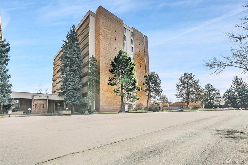 8060 Girard Ave #311, Denver, CO 80231