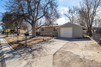 3110 W Bear Creek Dr, Englewood, CO 80110