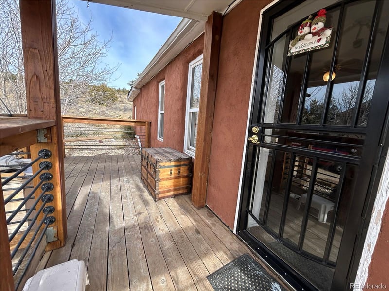 26 W 3rd St, Walsenburg, CO 81089