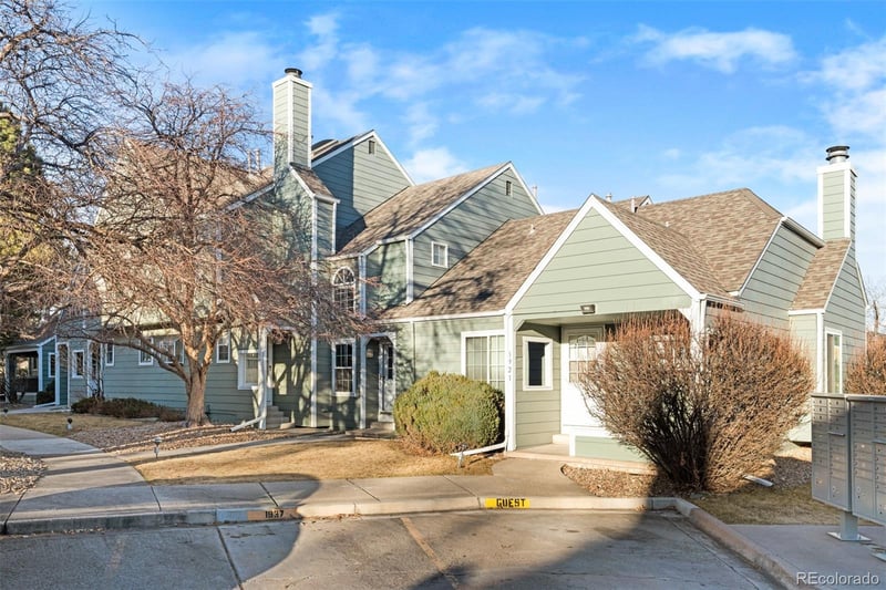 1919 Balsam St, Lakewood, CO 80227