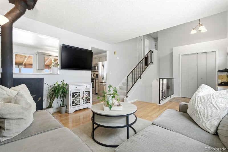 5062 Zang Ct, Morrison, CO 80465