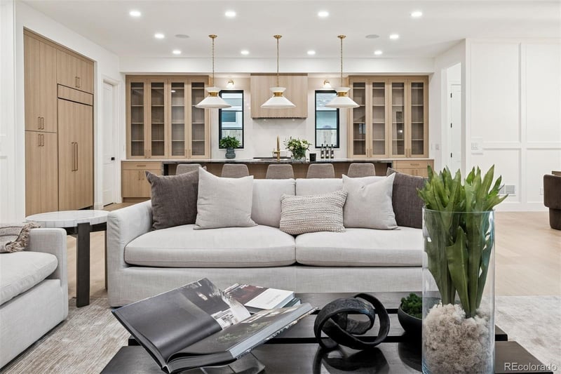 1208 Vine St, Denver, CO 80210