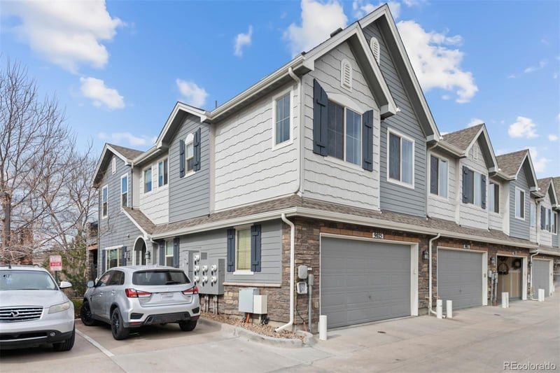 9025 Phillips Dr, Centennial, CO 80112