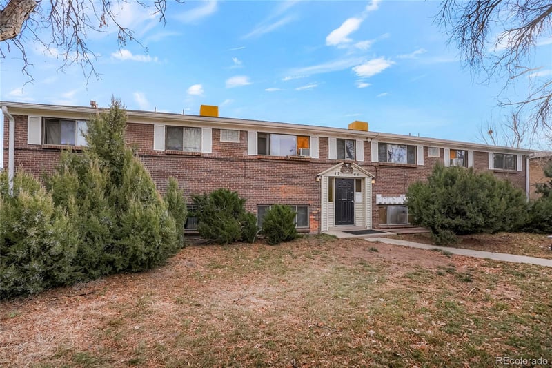 1744 Boston St, Aurora, CO 80010