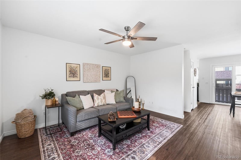 918 Summer Dr, Highlands Ranch, CO 80126