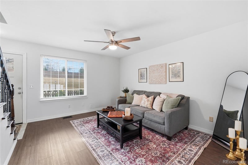 918 Summer Dr, Highlands Ranch, CO 80126