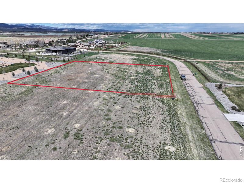 12910 Woodridge Dr, Longmont, CO 80504