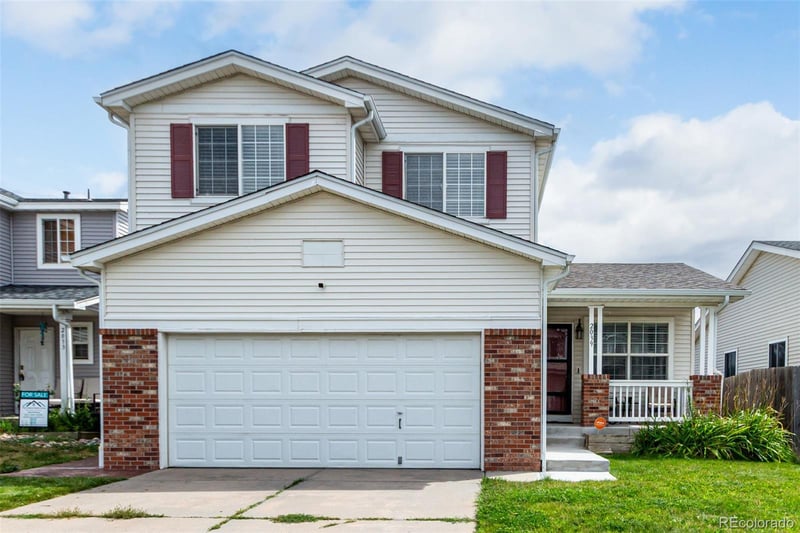 2039 Espana Way, Aurora, CO 80011
