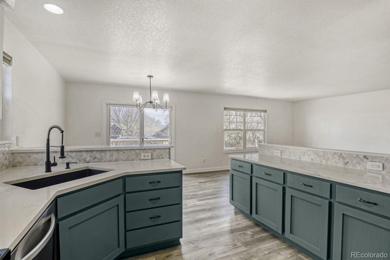 5207 16th St, Greeley, CO 80634