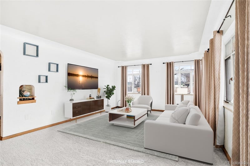 1095 Kramer Ct, Aurora, CO 80010