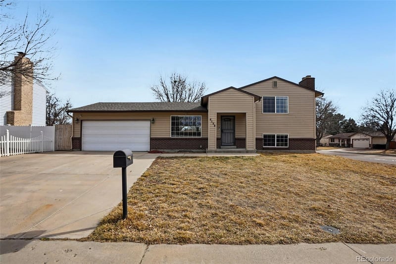 6138 85th Pl, Arvada, CO 80003