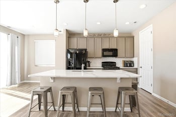 25562 Bayaud Pl, Aurora, CO 80018