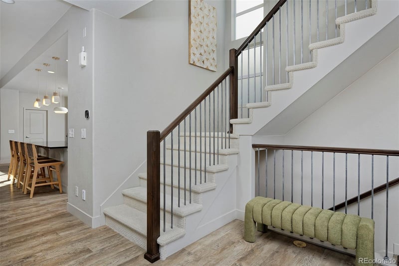 6643 Avrum Dr, Denver, CO 80221