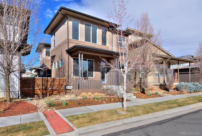 6643 Avrum Dr, Denver, CO 80221