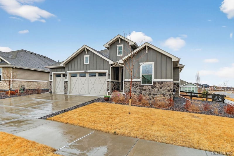8823 Quemoy Ct, Aurora, CO 80016