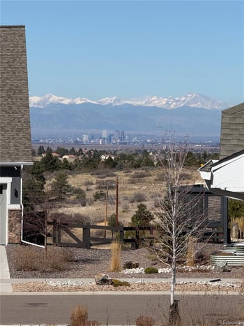 8823 Quemoy Ct, Aurora, CO 80016