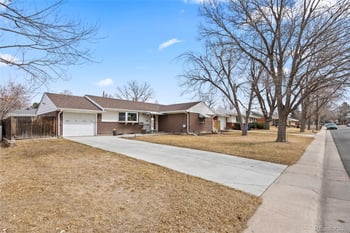 11675 Alaska Ave, Aurora, CO 80012