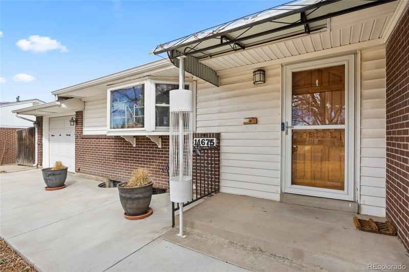 11675 Alaska Ave, Aurora, CO 80012