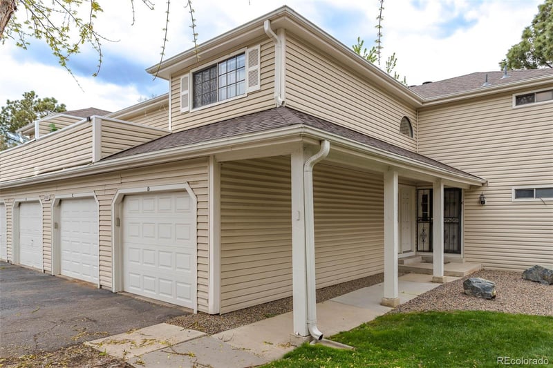 12406 Pacific Cir #D, Aurora, CO 80014