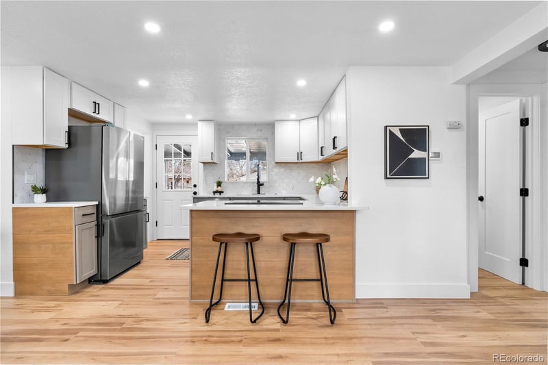 3311 Oneida St, Denver, CO 80207