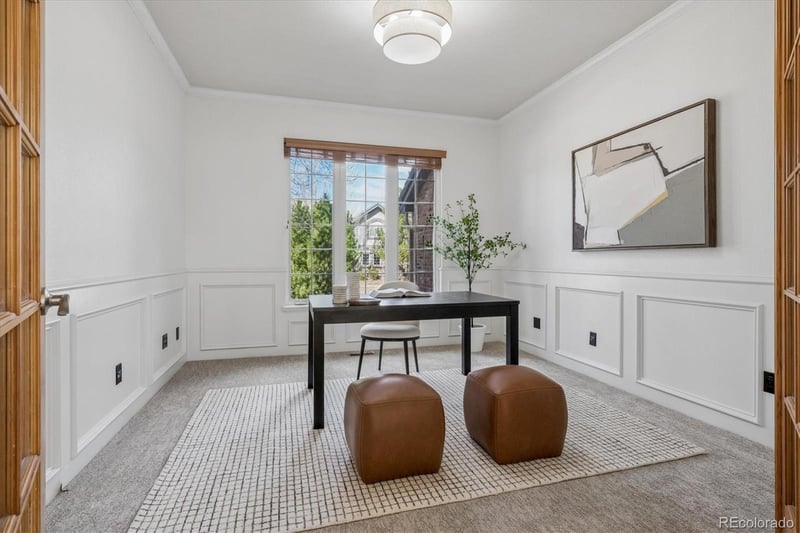 21324 E Briarwood Dr, Aurora, CO 80016