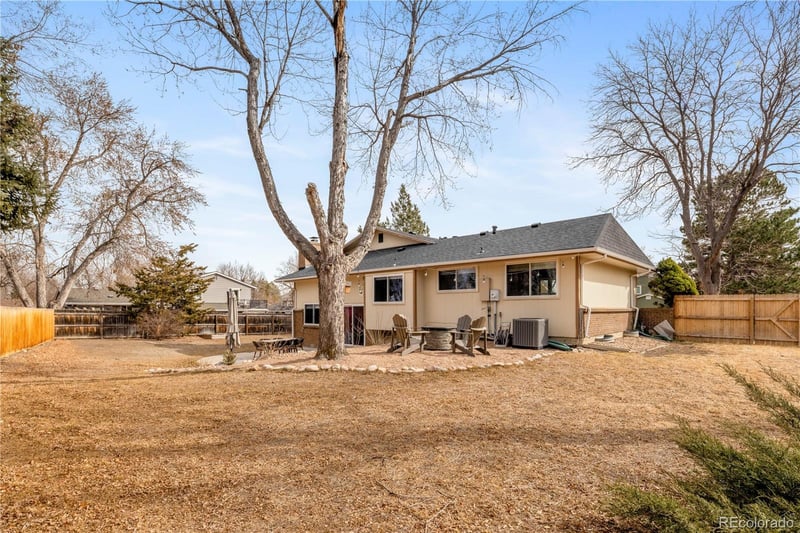 10175 W Hawaii Pl, Lakewood, CO 80232