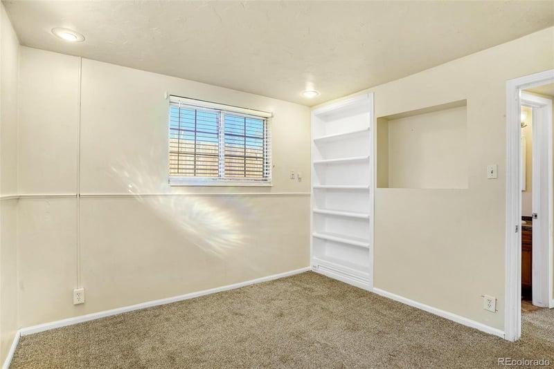 2073 S Acoma St, Denver, CO 80223