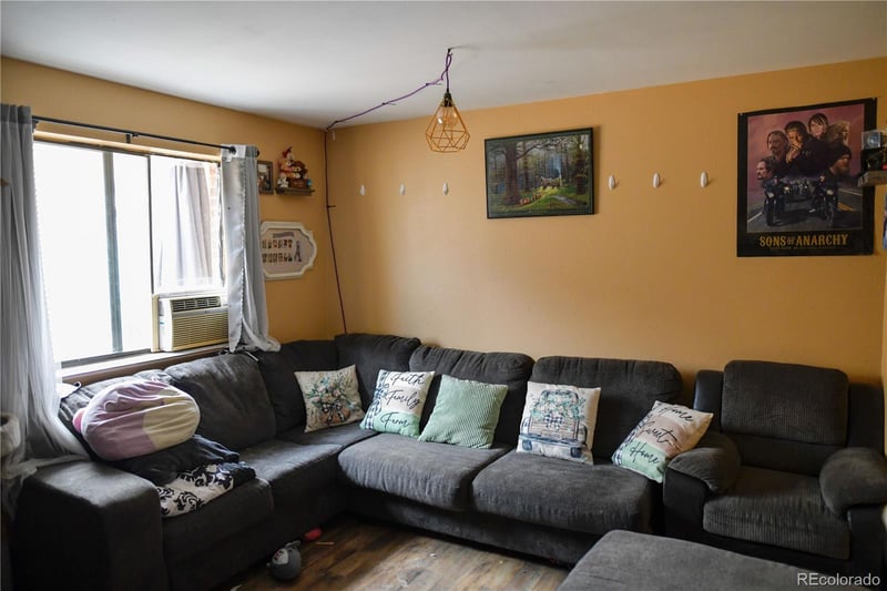 18231 3rd Ave, Golden, CO 80401