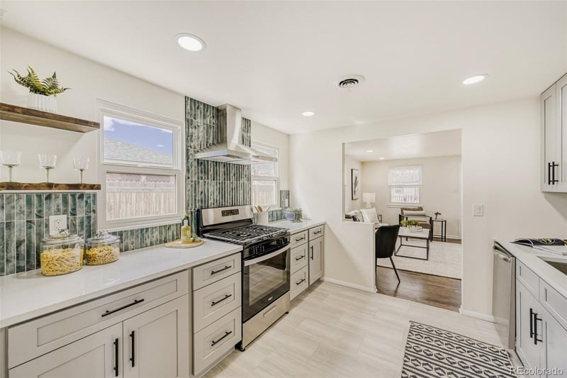 6910 Reno Dr, Arvada, CO 80002