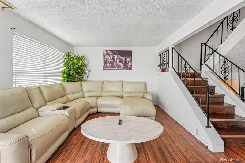 1447 Norfolk St, Aurora, CO 80011