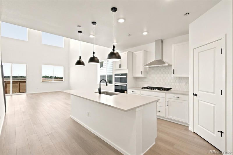 6757 Utica Ave, Longmont, CO 80504