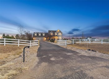 970 Inyokern Ct, Watkins, CO 80137