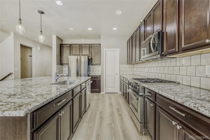 7018 123rd Pl, Thornton, CO 80602