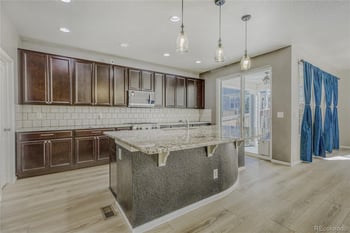 7018 123rd Pl, Thornton, CO 80602