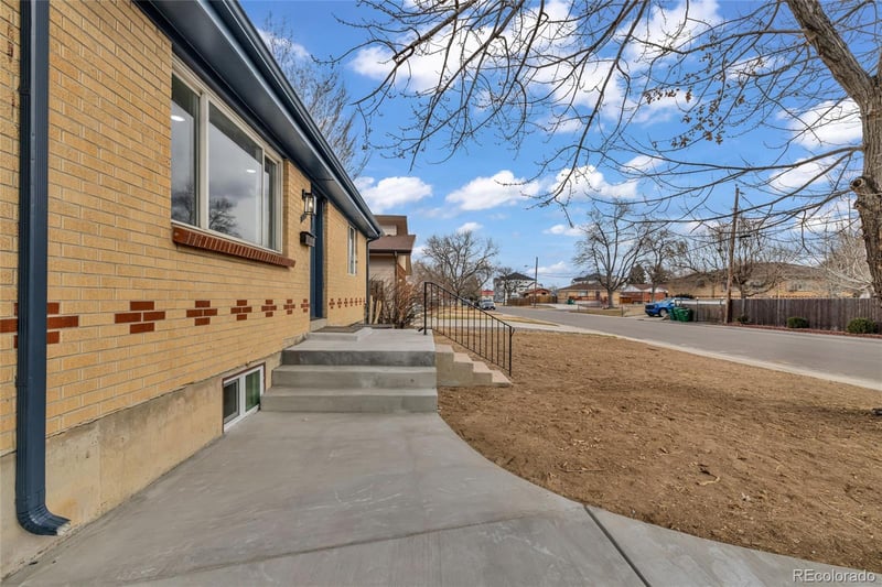 5485 W Arizona Ave, Denver, CO 80232