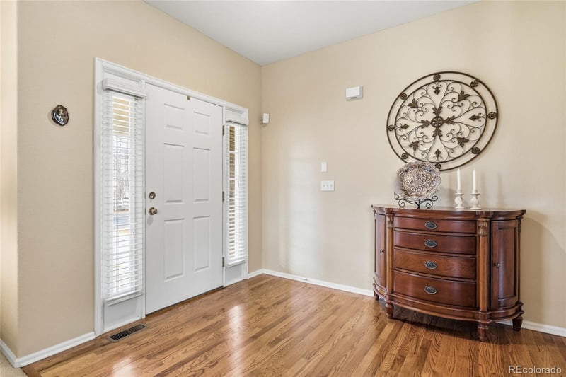 1601 Buchanan Cir, Aurora, CO 80018