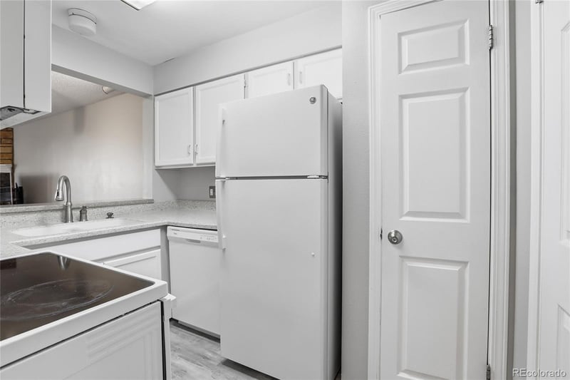 8879 Floyd Ave, Lakewood, CO 80227