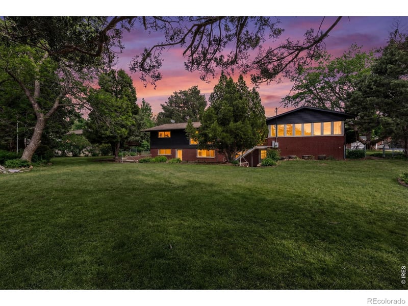 835 Hillside Ct, Longmont, CO 80501