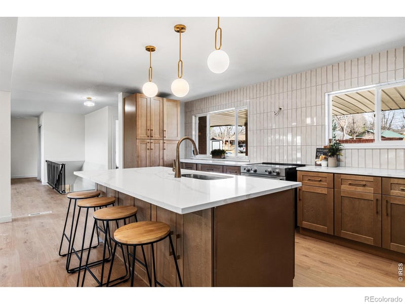 835 Hillside Ct, Longmont, CO 80501